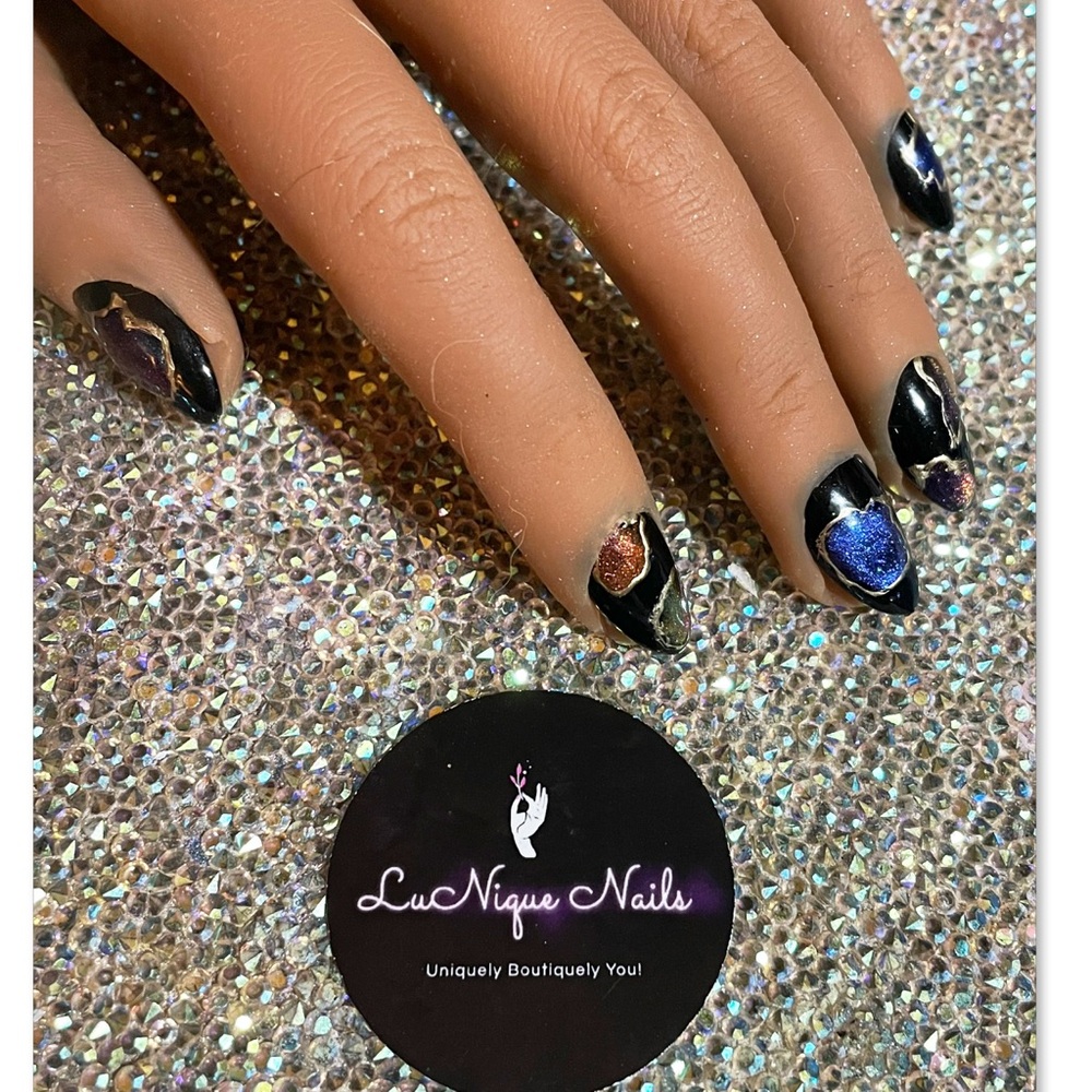 Elegant Black and Gold Press Ons, Handmade Nails, Luxury Nails, Almond Nails